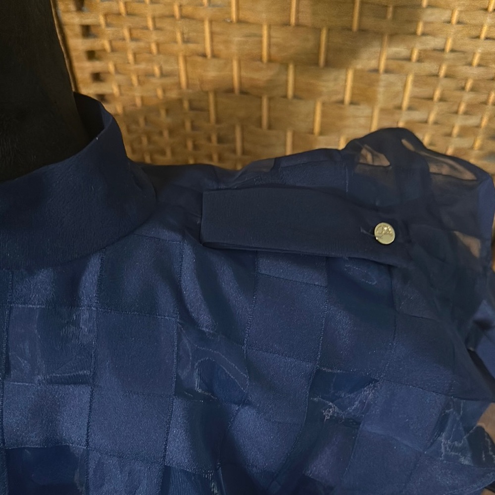 Elegant Blue Ruffled Women's Top - Picture 10 of 13